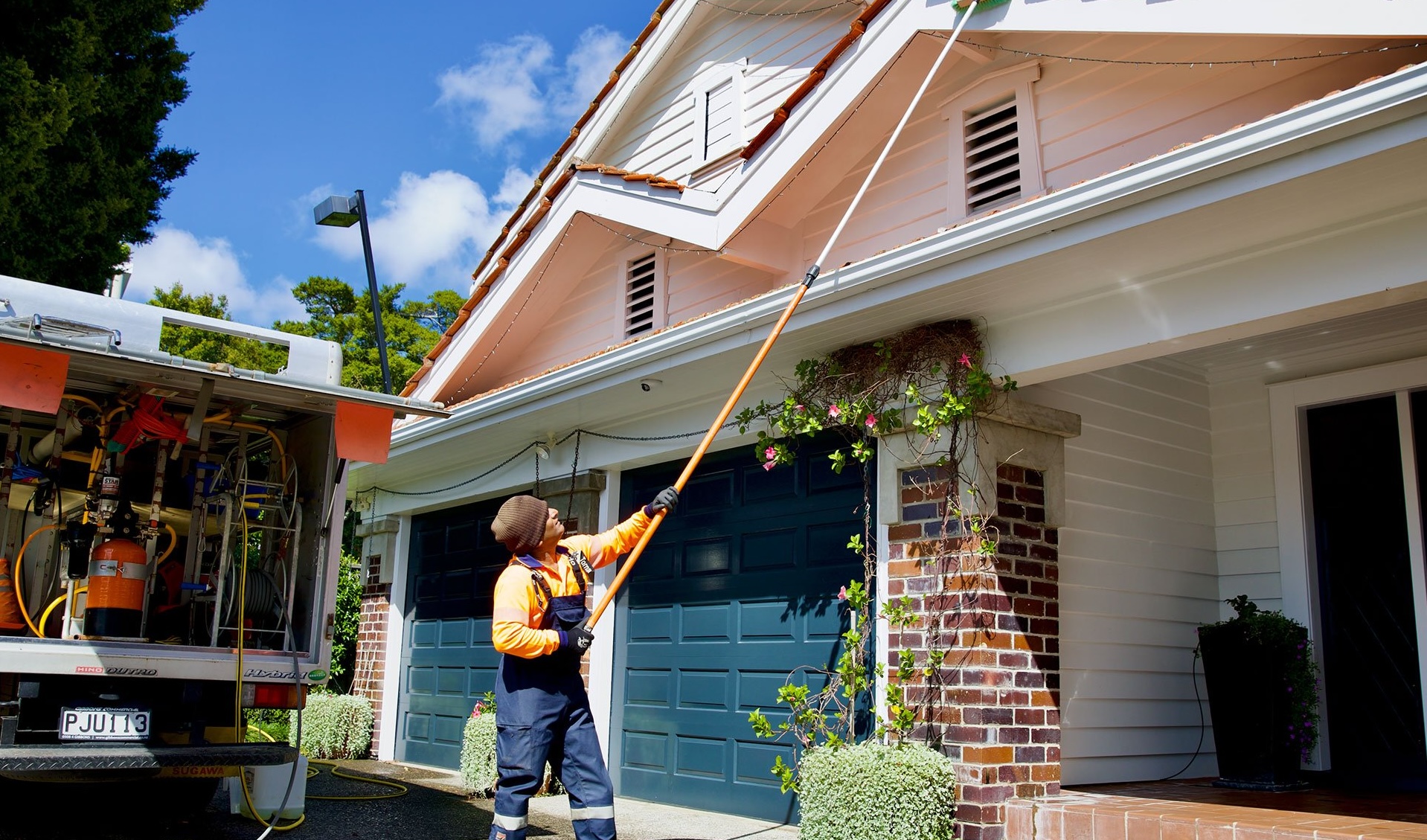 Pressure washing equipment